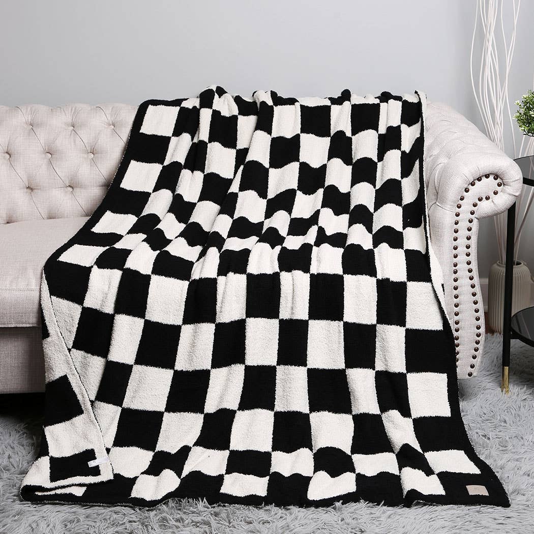 Checkerboard Patterned Throw Blanket